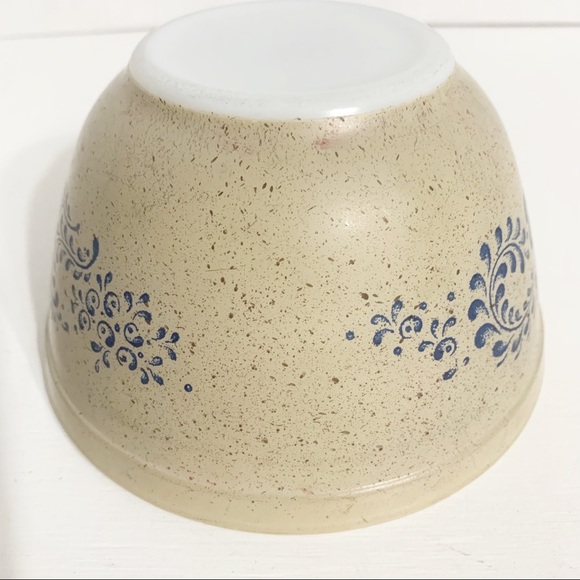 Vintage Pyrex Homestead Beige Speckle Blue 401 1.5 Pints Mixing Batter Nest Bowl - Picture 10 of 10